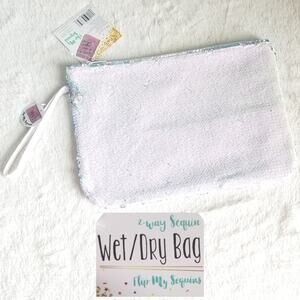 WET DRY Bag, Cosmetics Makeup Bag, Wristlet, Bathing / Swim Suit, Beach Toiletry